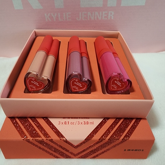💥New Authentic Kylie lip gloss set - Picture 6 of 9